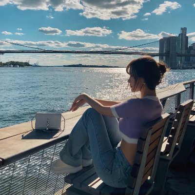 Della4u
Independent thinker. Forever curious. Gen X. Always happy to learn something new.
Not interested in engaging with anyone who doesn't get sarcasm.