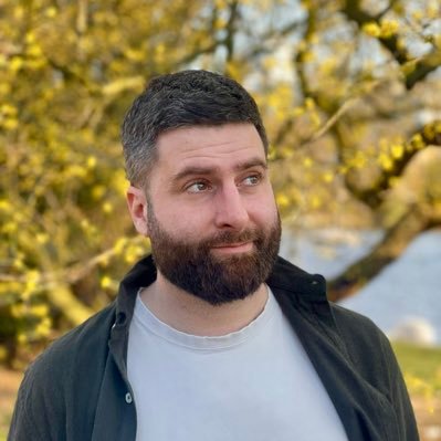 ✝️ Catholic striving to be a better dad each day 👨👧👦 JavaScript pays the bills in Amsterdam