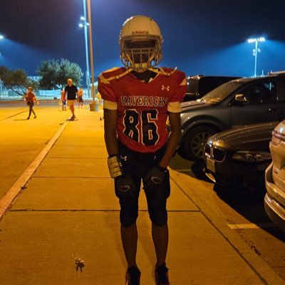 OshokeOmoye's profile picture. 5,8 120 lbs c/o 2030 Linda jobe 13 year old Athlete Football wr and db🏈 And Track 🏃‍♂️ 100m Pr 12.36 💨 7th grade Broad jump: 108 inches