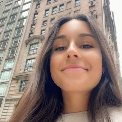 VictoriaLu74972's profile picture. 