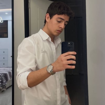 m4htii's profile picture. ★★★★☆