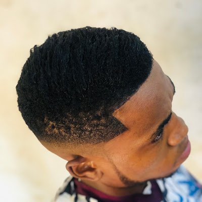 udoasutom11993's profile picture. 