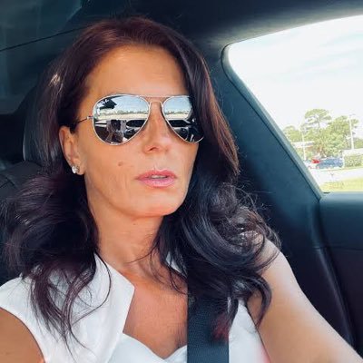 Back up acc Residential Real Estate in FL, Waterfront & Beachside Specialist. First Tesla S Plaid owner in FL, Tesla Shareholder. Fluent in 6 languages.