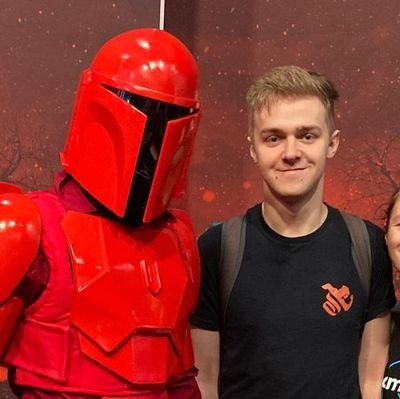 Paxl_0003's profile picture. ~ Gamer, Marvel-Fan, Binge-Watcher ~
Writing a Fantasy-Novel, prospective teacher, maths, physics