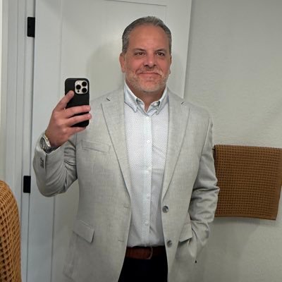 Real Estate Developer, Stonks trader, Meme Connoisseur, here for the jokes!