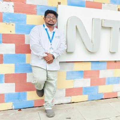 #Rombo Nalla Paiyan🚶🏼♂️😉
#Ece📡 -ENGINEER 🎓
#MovieLvr🤩
#Dreamer
#Worksmart 😎
Enjoy & Rule the Life🤙
# we can do than who can do✌️💪