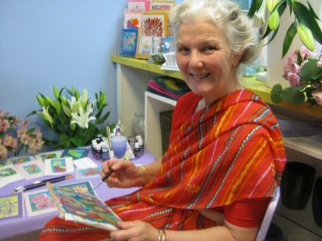 bluelotusjoy's profile picture. #Teacher#Speaker#Author#Workshops#Mindfulness#Meditation#Health#Wellbeing#SilkPainting#Artist#Coach#Positivity#Interfaith