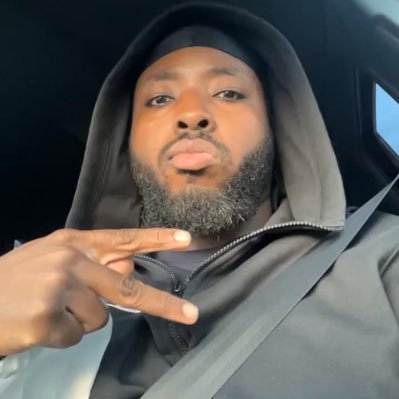 London🇬🇭🇬🇧| Digital Media Graduate 👨🏾🎓👨🏾💻| RIP Jojo🌹| #COYS