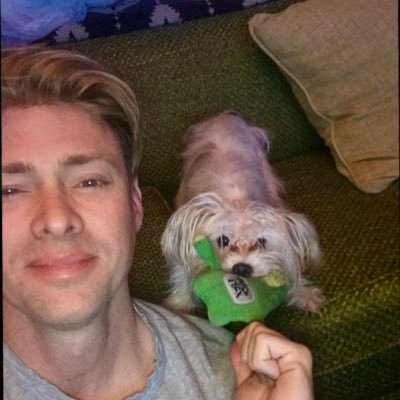 Surfit19's profile picture. 