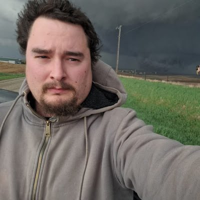 32, IA, Storm Chasing as a hobby when I'm not at my day job. Sophomore chase year! Sometimes a husky. 🏳️🌈
🌪: 6
YouTube: @AceTheStorm