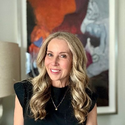 StephsSays's profile picture. Gen X UGC Creator | Beauty • Wellness • Fitness • Home • Travel
📍 LA Beach Life | Expert Marketer | 5⭐ Brand Collabs
💡 Relatable. Strategic. Professional.