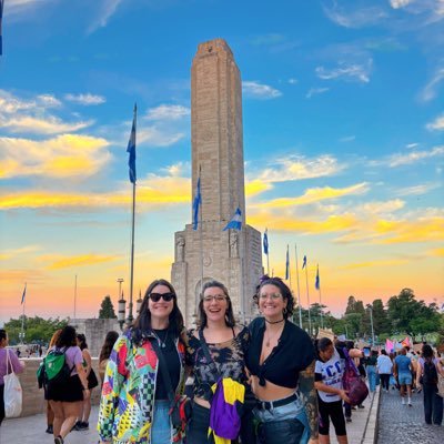 Directora Gral. de Turismo en @munirosario Rosarina como Messi 🙌🏻 Siempre adelante 🇮🇩 Alemana con papeles 🇩🇪 Mother of Kittens 👑