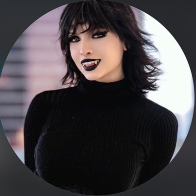 Bellbobag's profile picture. 23🩷 shut up and subscribe