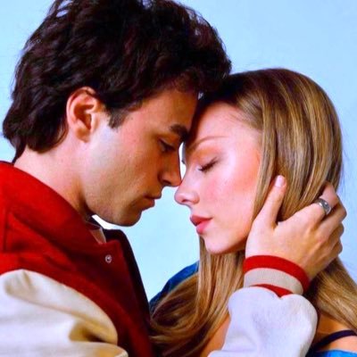 itās me and my earth shattering, life changing, insanely perfect tv ships against the world š
