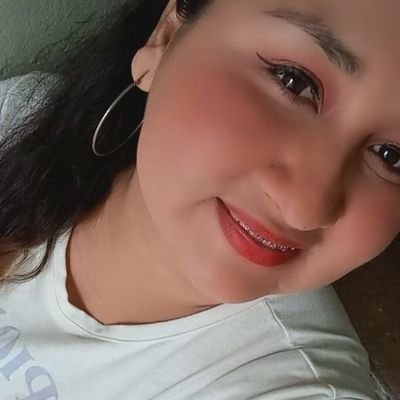 dannasalom76469's profile picture. 