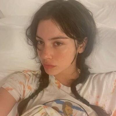 evermoregf's profile picture. written by gracie abrams ✩