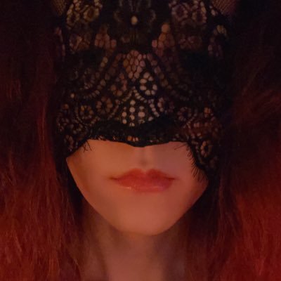 Thorn 🔞 | 27 | UK | Gendervoid Transfemme (They/She) ❤️🔥 Domme Top❤️🔥 Kinky ❤️🔥 Respond to all DM's on OF ❤️🔥
Alt: https://t.co/t9OS3L8Ukv