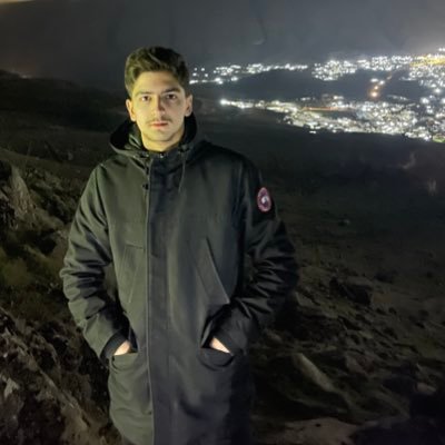 DryahF's profile picture. surchi🌏