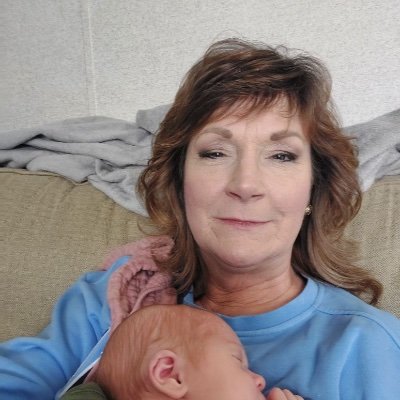 LoriChrist442's profile picture. Mother of 4 sons, 2 grandkids, conservative, pro-life.  Jesus 1st in everything. Pray for us St Charlie Kirk🙏