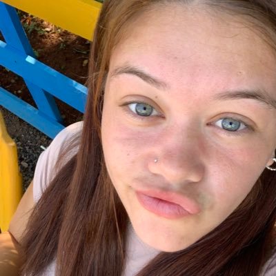 laritchah's profile picture. só vocês né