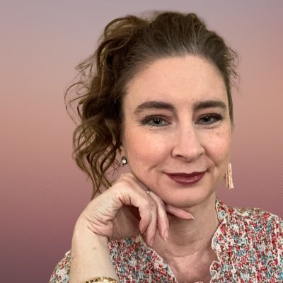 GenX UGC Creator | Helping DTC brands scale, boost conversions, and drive sales with strategic UGC + paid ads 💰| 📧 hello@createwithmakana.com | ⬇️ Portfolio