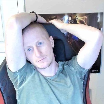 cybermarc25's profile picture. 🏳️‍🌈 Leo ♌️ #engaged 💍