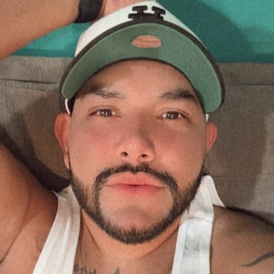 37 | Latino 🇲🇽🇸🇻| └A ☀️ | Proud 🌈 | Scorpio ♏️ | Hairdresser 💇🏼♀️ | The Novio @diegolpzx 👨🏽🤝👨🏾
