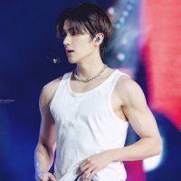 Lily (@24lily11) 's Twitter Profile