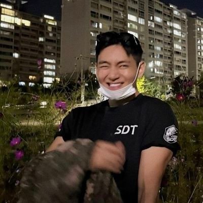 tabtae4u's profile picture. @bts_twt𐙚—𓆉❀ 𓇼 ˖°(less active)