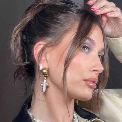 insporhode's profile picture. hailey bieber as lifestyle!