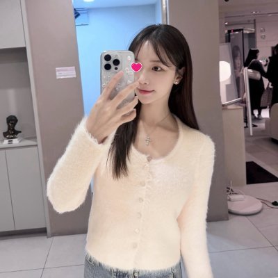 22歳の元高級ソ〇プ嬢。Ecup。彼氏というよりはせフレが今はほしい。若い子からおじさんまで相手してたので、顔面より中身と清潔感で勝負してほしいです🎈