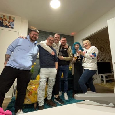 Content creator chasing a childhood dream! stream sometimes aswell!!