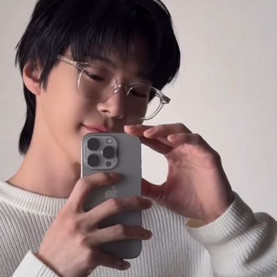 🧺 : 𝐥𝐨𝐯𝐢𝐧𝐠 #도영, #변우석 𝐚𝐧𝐝 para bujank 𝟐𝟒/𝟕 ₍ ᐢ..ᐢ ₎ !!