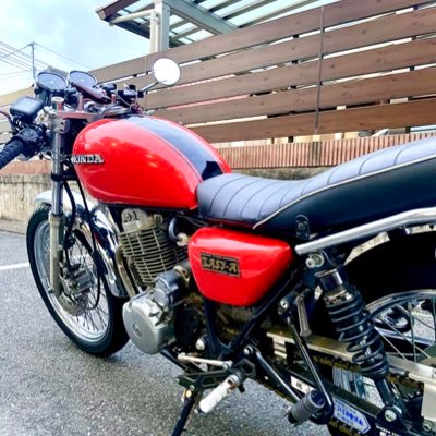 プログラミングの勉強をはじめました。まだ右も左もわかりませんが色々な方とお話し出来ると嬉しいです。バイクも大好きです。 #プログラミング初心者