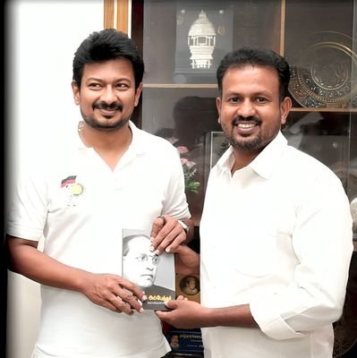 Simbukks's profile picture. Belongs to the Dravidian Stock | MannargudiKaran