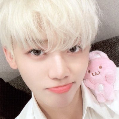 #dek69 •goal —☆ Arts Cu 🇰🇷 ☆ 𓐄 IngIng 06girl ★彡 -Korean major ♡ make friends 24/7 #Ingingdaily 🐈 #salmondreamqna 🗯️ˊˎ-