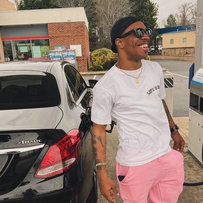 CallmeJayJay15's profile picture. 