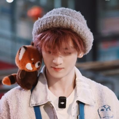 fffren151606's profile picture. 