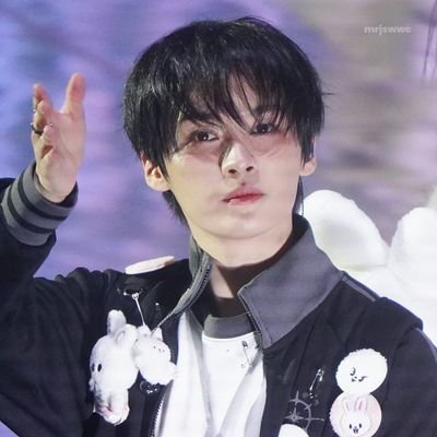 KimParkej's profile picture. 𝘾𝙚𝙧𝙩𝙞𝙛𝙞𝙚𝙙 𝙒𝙞𝙛𝙚𝙮 𝙤𝙛 𝙇𝙚𝙚 𝙆𝙣𝙤𝙬 𝙖𝙣𝙙 𝙅𝙖𝙮 😝
𝘑𝘰𝘪𝘯 𝘮𝘺 𝘵𝘦𝘭𝘦𝘨𝘳𝘢𝘮 𝘤𝘩𝘢𝘯𝘯𝘦𝘭! https://t.co/kKNO6bVi2A