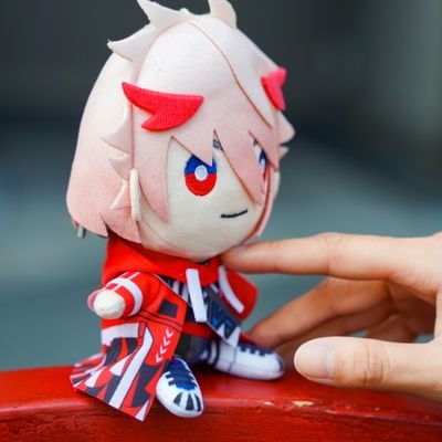 阿影、小狐狸/是新帳號||深坑:アイナナ/怪8/桃暗/鑽A/WT/雙星||很雜的這隻帳號/@Namami520