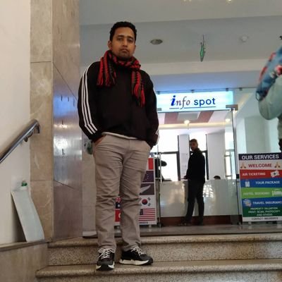 चितवन जन्म भइ हाल सात समुन्द्र पारी मलेसिया मा कार्यरत गरिब को छोरो म
ढिलो चांडो फलो ब्याक गर्नेछु ।
