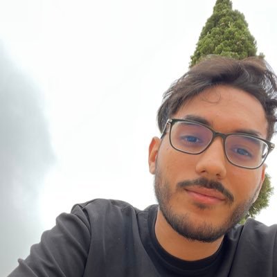 Software Engineering grad. Code enthusiast. Problem-solving addict
