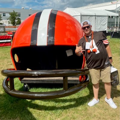 #Cleveland #Browns football #RepDetroit |#DetroitBasketball ☘️ #Blackhawks