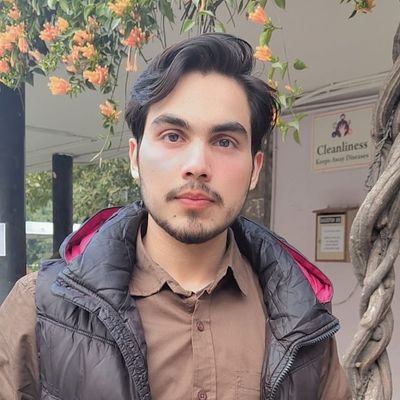Full stack Web Developer ❤️ | Building Projects in Public 💫| I Tweet anything useful for your Web Development journey ✨🎁✨