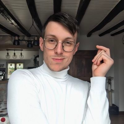 je sais pas quoi écrire mais je suis beau et drôle donc t'es au bon endroit 🤭