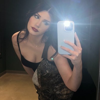 👁👄👁