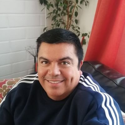 Viajero de Exploración y Conquistador de nuevas Tecnologías, Papá, Consecuente, Ingeniero, Educador, Programador, Informático, Ochentero, Nolasquino...#SoyAzul