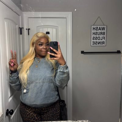 JaCari’s Mom👣💙 #LONGLIVERELL #LONGLIVEPIERRE #LONGLIVENIPSEY #LONGLIVEMEECHY🖤