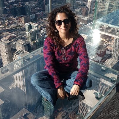 veronica_odisea's profile picture. Researching and teaching on exile, transitional justice and memory @uniofwarwick| Finds hope in poetry| Raising a trilingual family: Español, Ελληνικά, English.