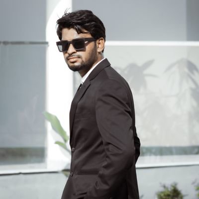 vikkeywiki's profile picture. Photographer| Actor | StoryTeller | AK Fan ♥️